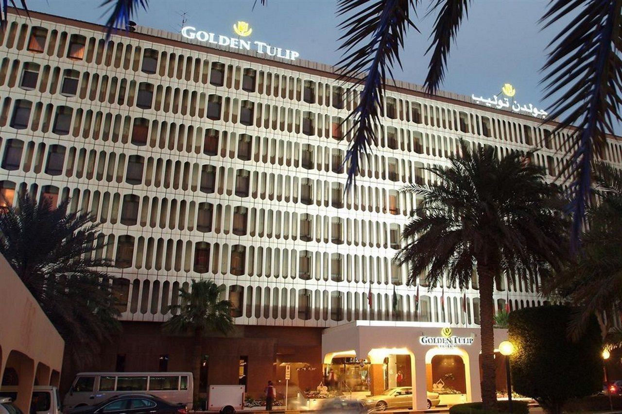 Golden Tulip Bahrain Hotel Manamah Buitenkant foto