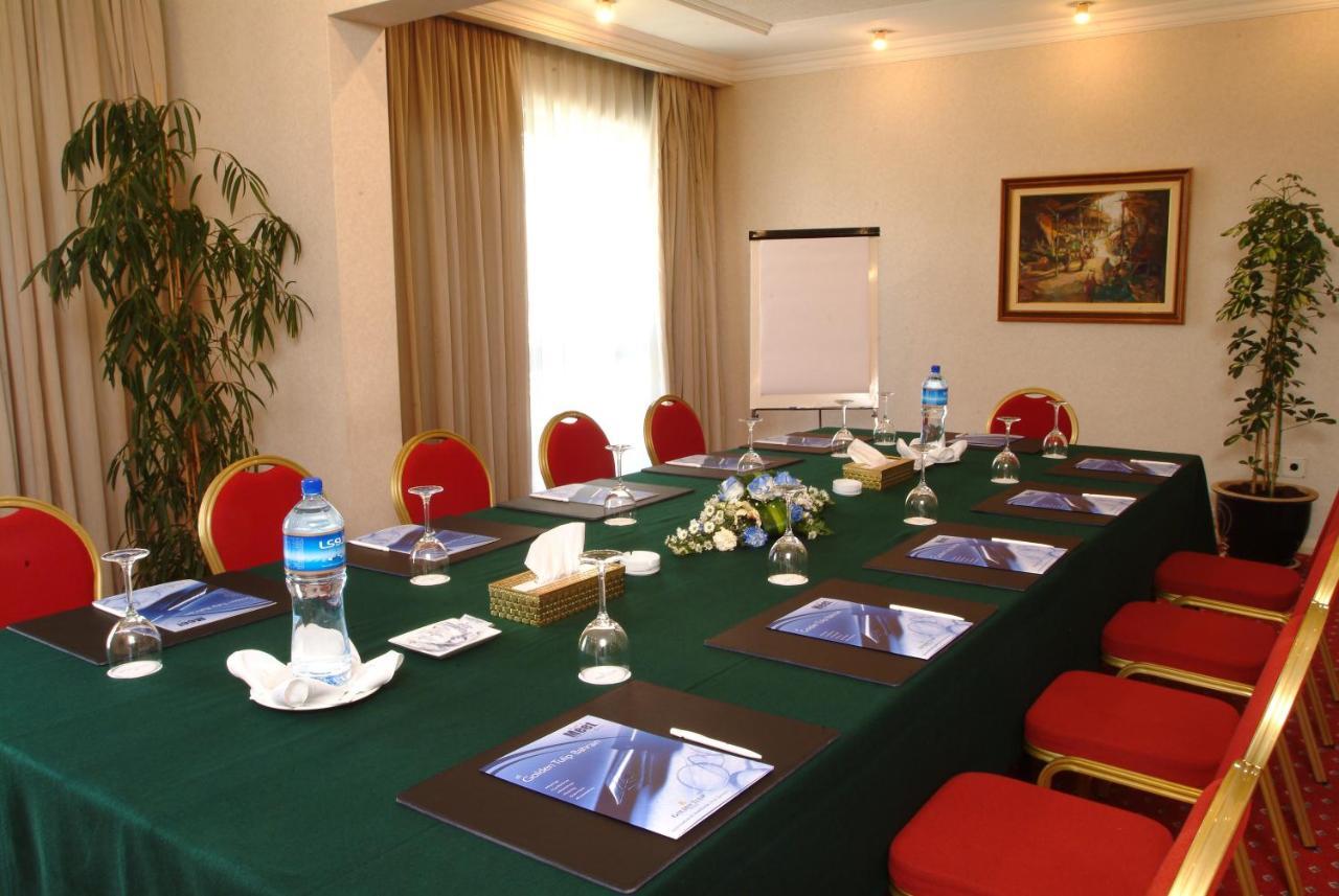 Golden Tulip Bahrain Hotel Manamah Buitenkant foto