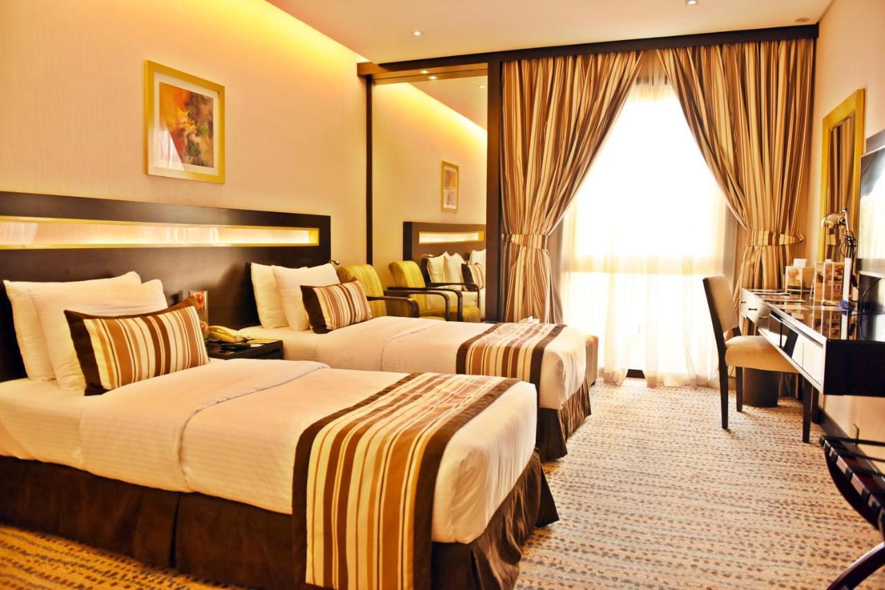 Golden Tulip Bahrain Hotel Manamah Buitenkant foto
