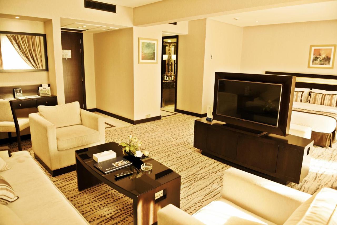 Golden Tulip Bahrain Hotel Manamah Buitenkant foto